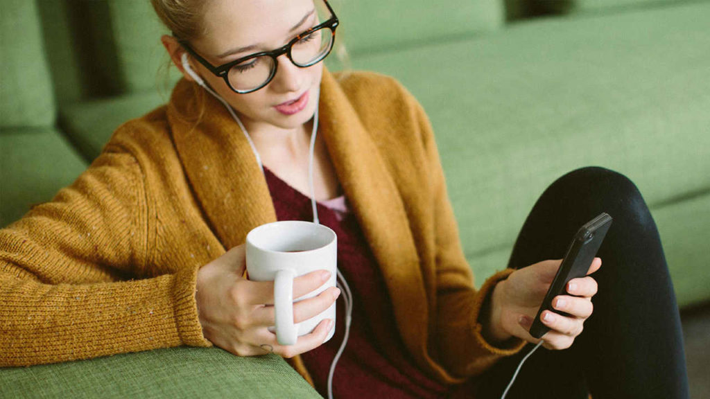 10 Things INTROVERTS Want You To Know About Them!